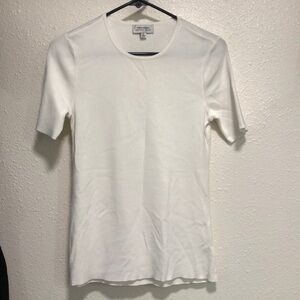 TAHARI basic white top size small NWOT